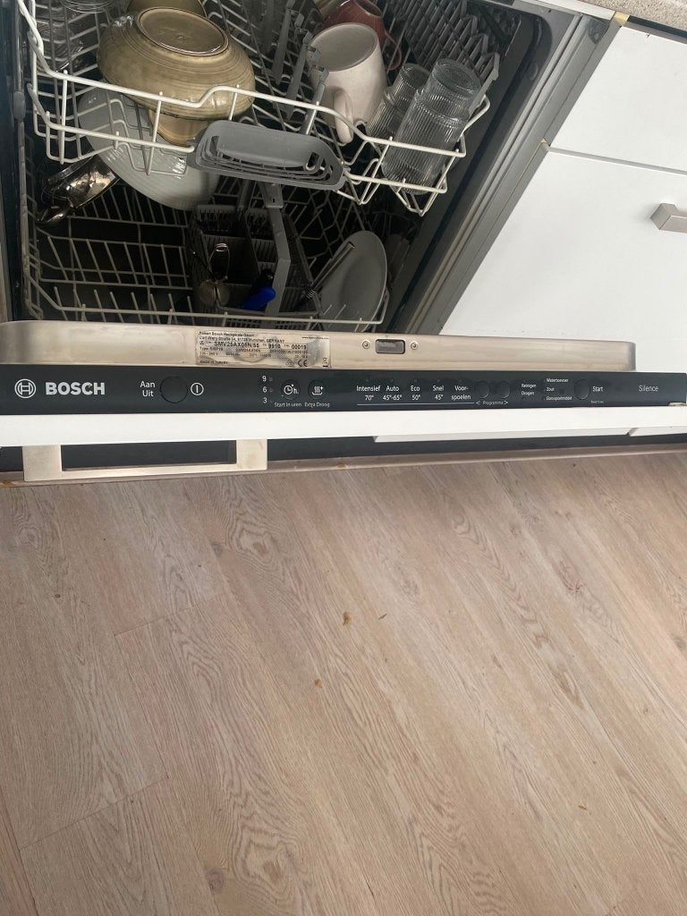 MET SPOED TE KOOP: €180.- Bosch inbouw vaatwasser, Ophalen, Energieklasse A of zuiniger, Zo goed als nieuw, Inbouw