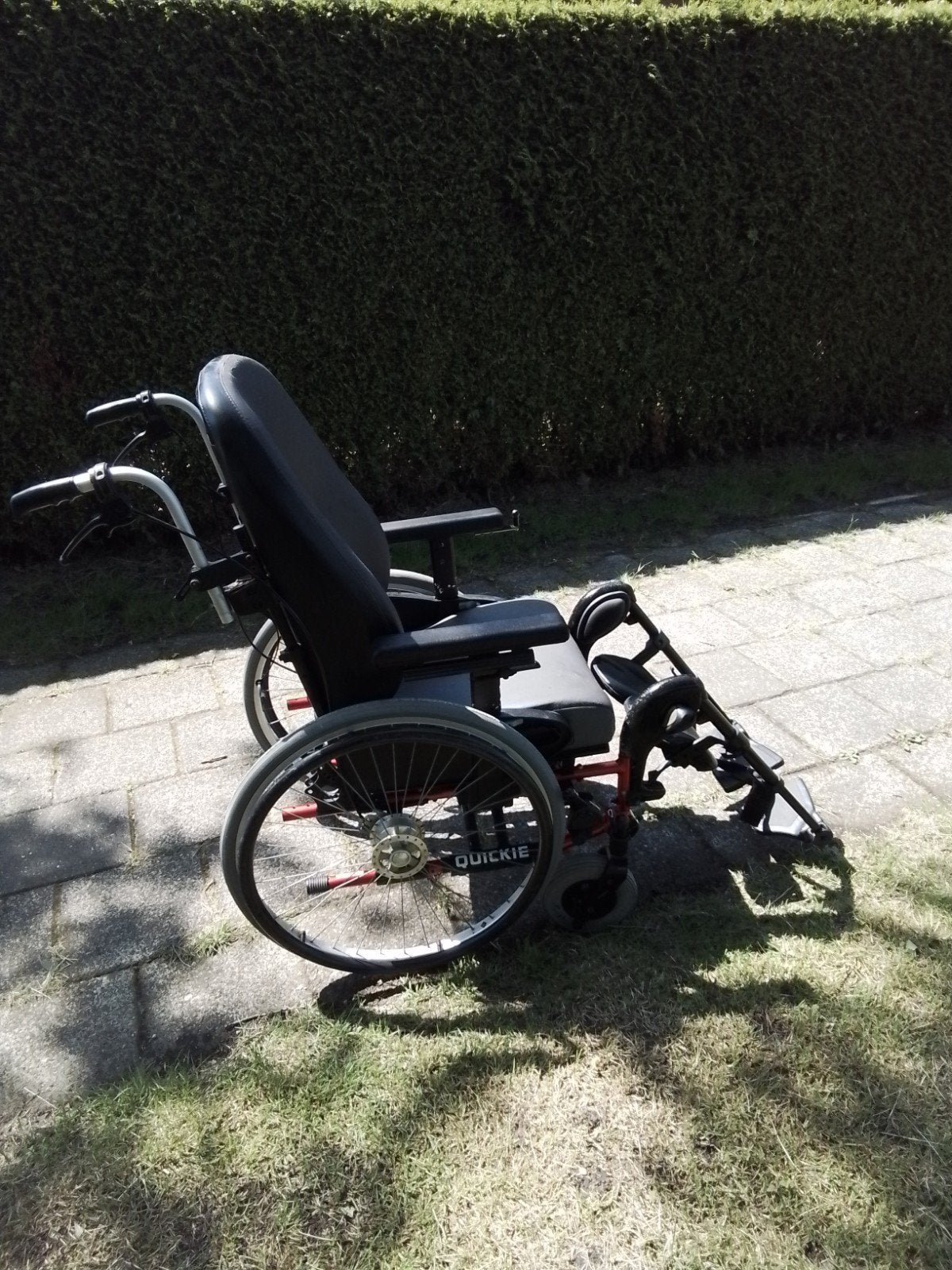 Rolstoel niet Opvouwbaar.  Quickie., Diversen, Ophalen of Verzenden, Gebruikt, Duwrolstoel