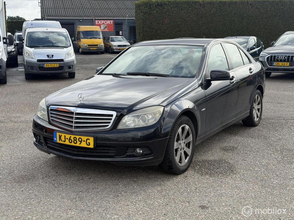Mercedes C-klasse 180 * MOTOR DEFECT, Gebruikt, Zwart, Handgeschakeld, Sedan