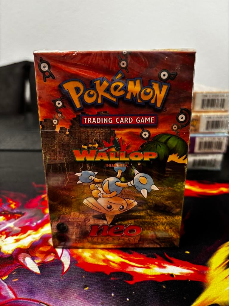 Pokémon 2000 Neo Discovery: Wallop Theme Deck, Ophalen of Verzenden, Nieuw, Starterdeck, Foil