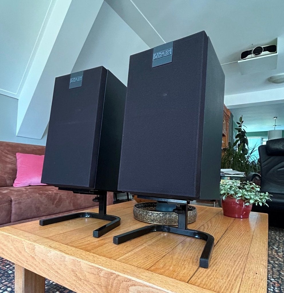 Altec Lansing Model 105 - Amerikaanse Parel !, Zo goed als nieuw, 60 tot 120 watt, Boekenplank luidspreker, Ophalen