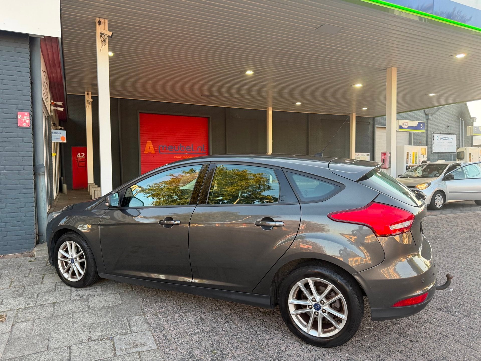 Foto 3 van Ford Focus 1.0 Trend|AIRCO|NAP|WEINIG KM