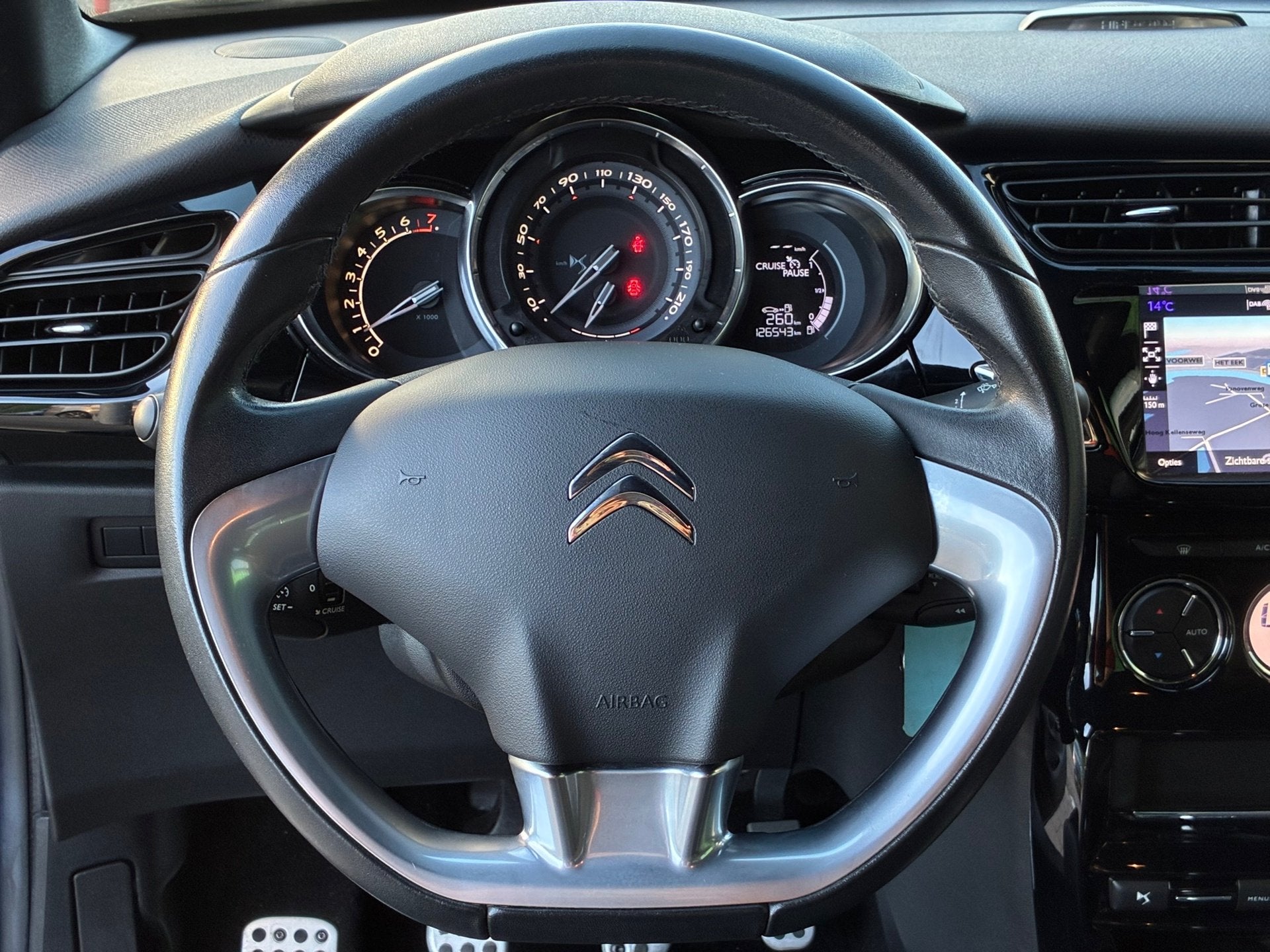 DS 3 1.2 PureTech Business|2e Eigenaar|Navigatie|CruiseContr, Voorwielaandrijving, Gebruikt, 1199 cc, 82 pk