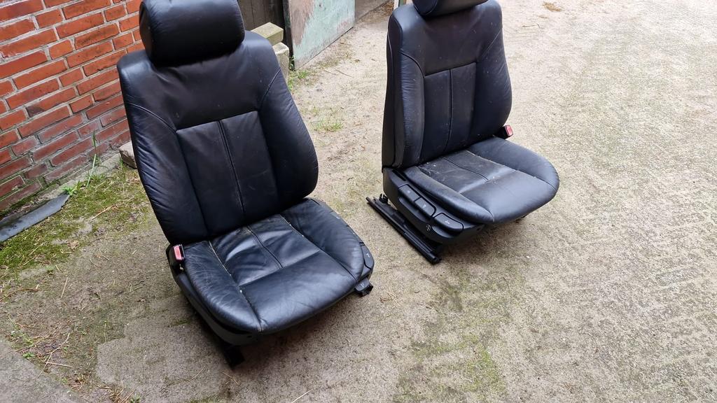 E39 stoelen zwart lederen gebruikte staat, Ophalen