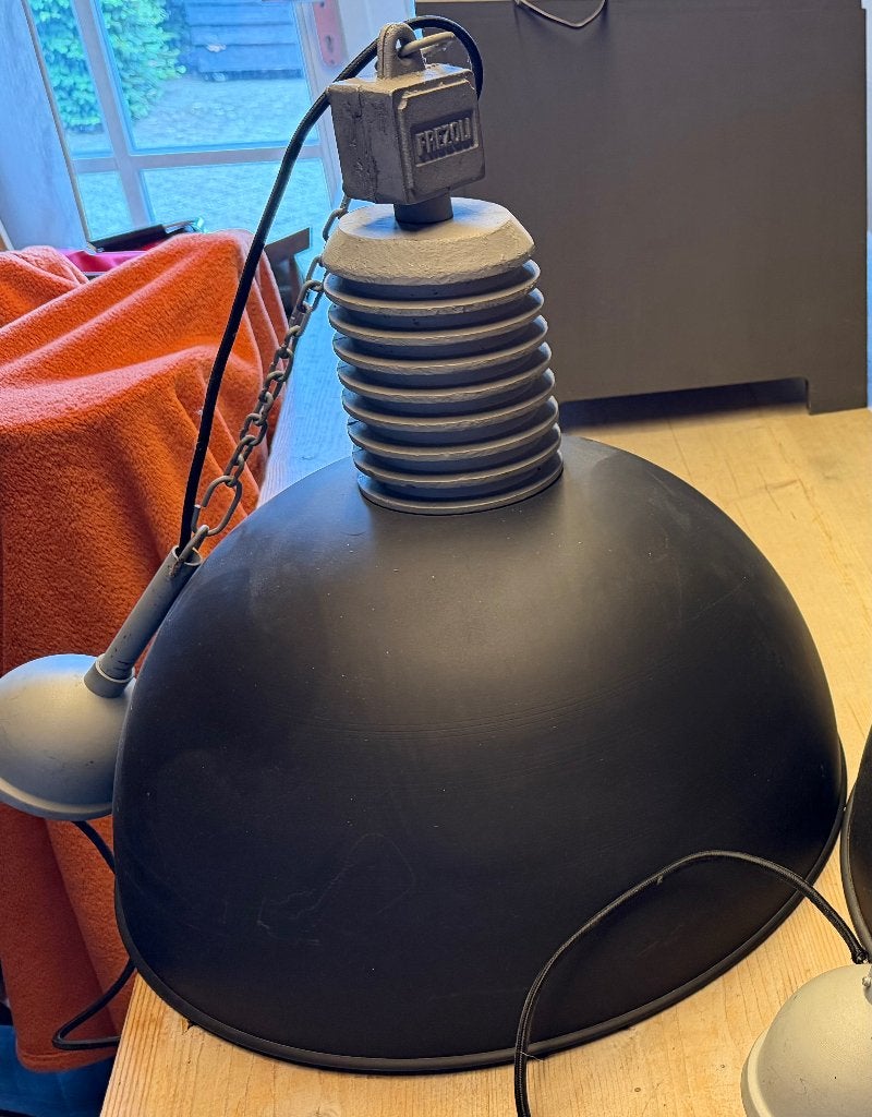 Frezoli Hanglamp Zwart/Grijs - Industriële Stijl, Ophalen, E27 (groot), Zo goed als nieuw, Metaal