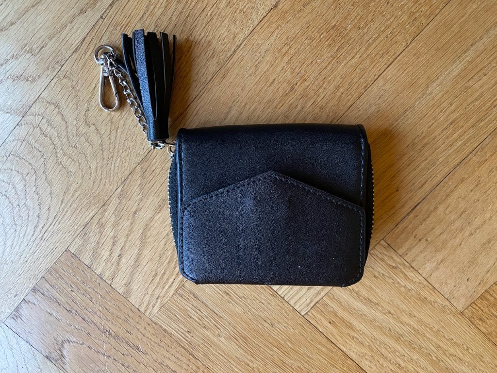 Zwarte portemonnee Urban Outfitters, Ophalen of Verzenden, Zo goed als nieuw, Zwart, Overige merken