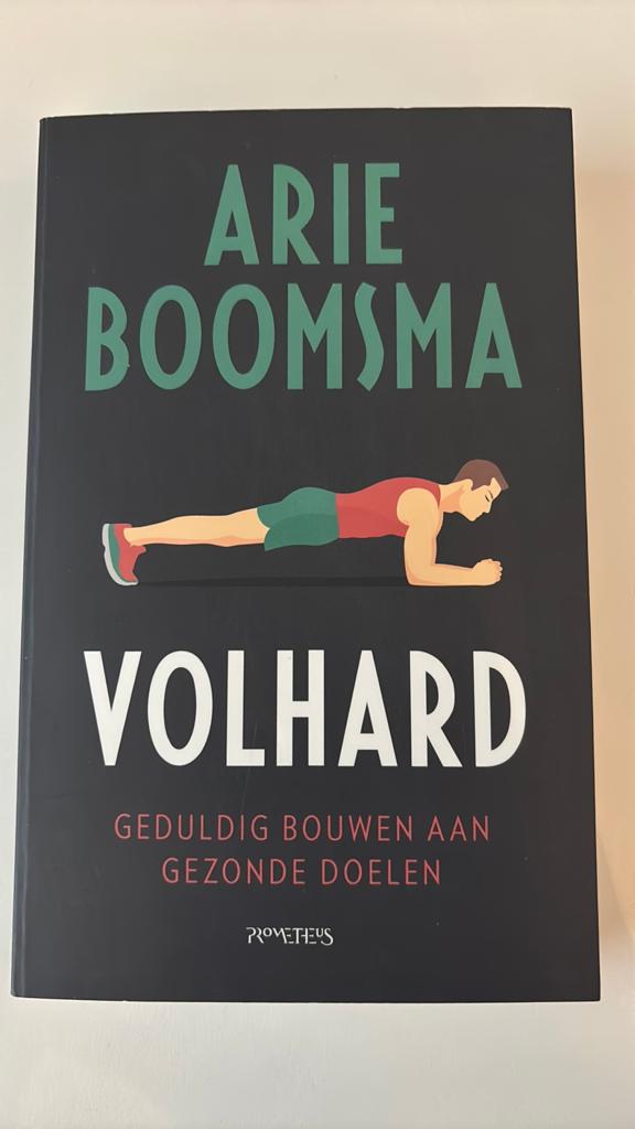 Arie Boomsma - Volhard, Ophalen of Verzenden, Zo goed als nieuw, Arie Boomsma