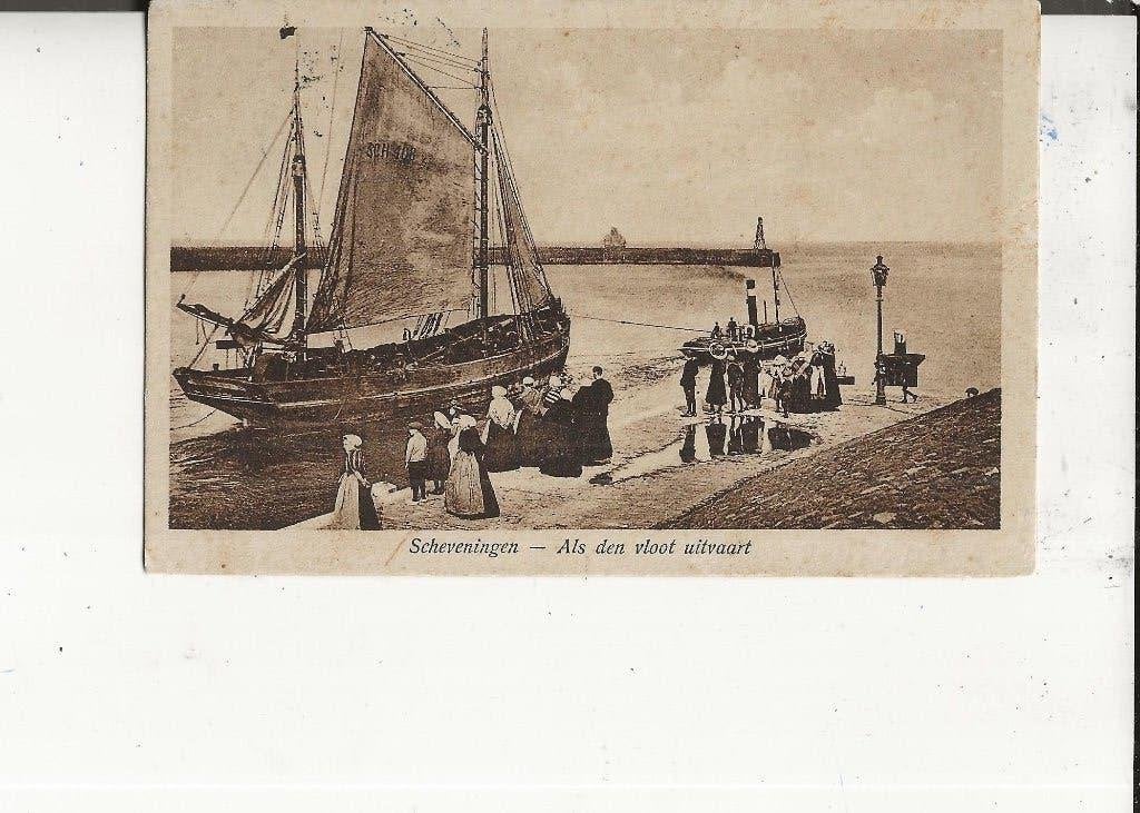 Scheveningen Als den vloot uitvaart naar Pieterzinge 15-7-24, Ophalen of Verzenden, 1920 tot 1940, Gelopen, Zuid-Holland