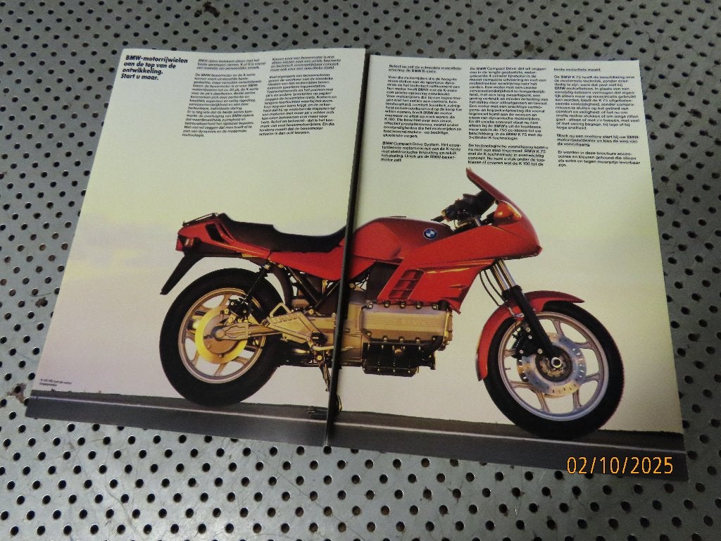 Mooie Folder BMW Motorfietsen 1986 - NL Folder o.a. R80GS, Ophalen of Verzenden, Zo goed als nieuw, Motoren