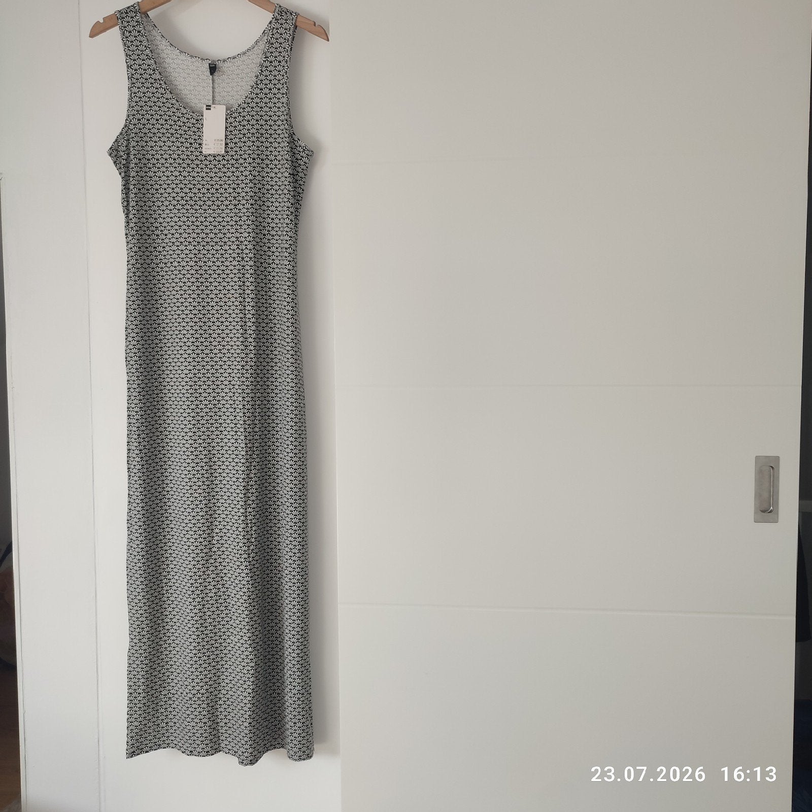Hema Zomerjurk  Maxi jurk met print - Maat L, Zwart, Maat 42/44 (L), Nieuw, Ophalen of Verzenden