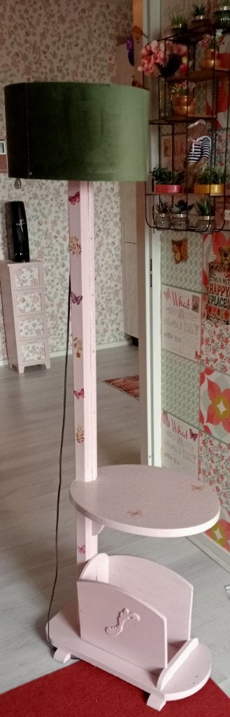 Te koop vintage staande lamp met lektuurbak en tafeltje, Ophalen, Gebruikt, Hout, 150 tot 200 cm