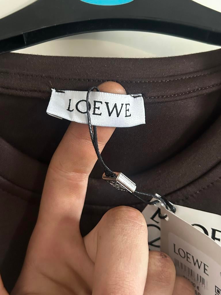 Gloednieuwe Loewe trui - Bruin met logo en prijskaartjes, Ophalen of Verzenden, Nieuw, Maat 46 (S) of kleiner, Bruin