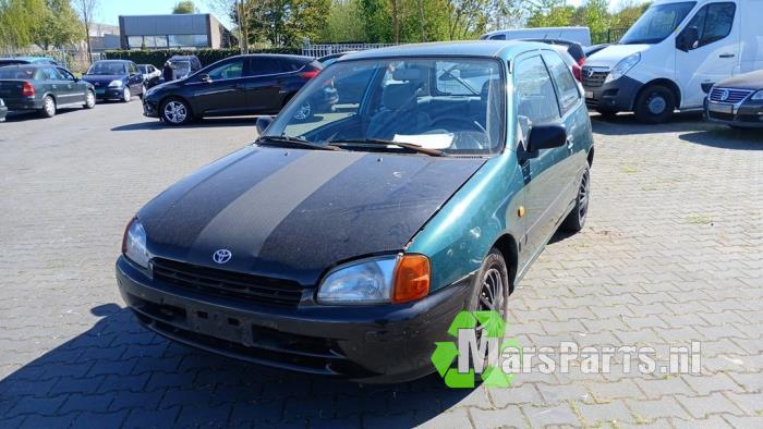 Fusee rechts-voor van een Toyota Starlet, Auto-onderdelen, Gebruikt, -, -, Ophalen of Verzenden