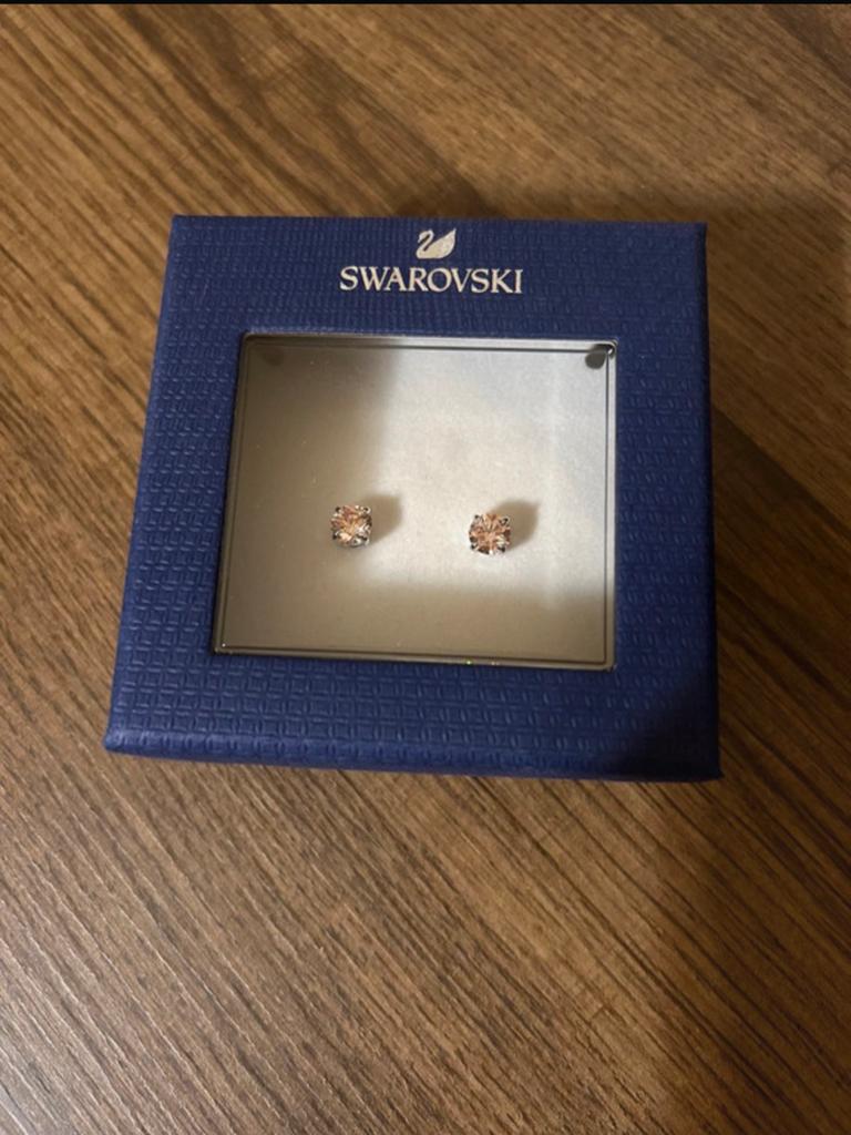 Swarovski stud earrings, Verzenden, Nieuw, Roze, Overige materialen