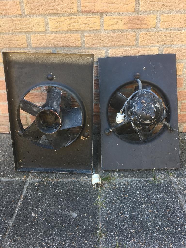 Twee Super Afzuigers Ventilatoren, Ophalen, Gebruikt