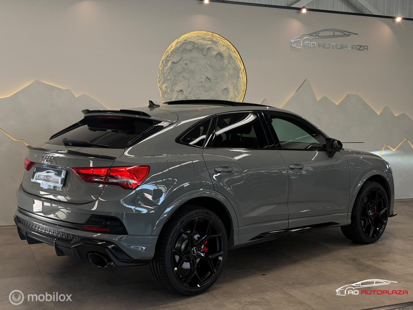 Audi Q3 Sportback 45 TFSI e S-line Panorama/B&O/RS Q3 look, Auto's, Dealer onderhouden, Zwart, Leder en Stof, Verwarmde buitenspiegels