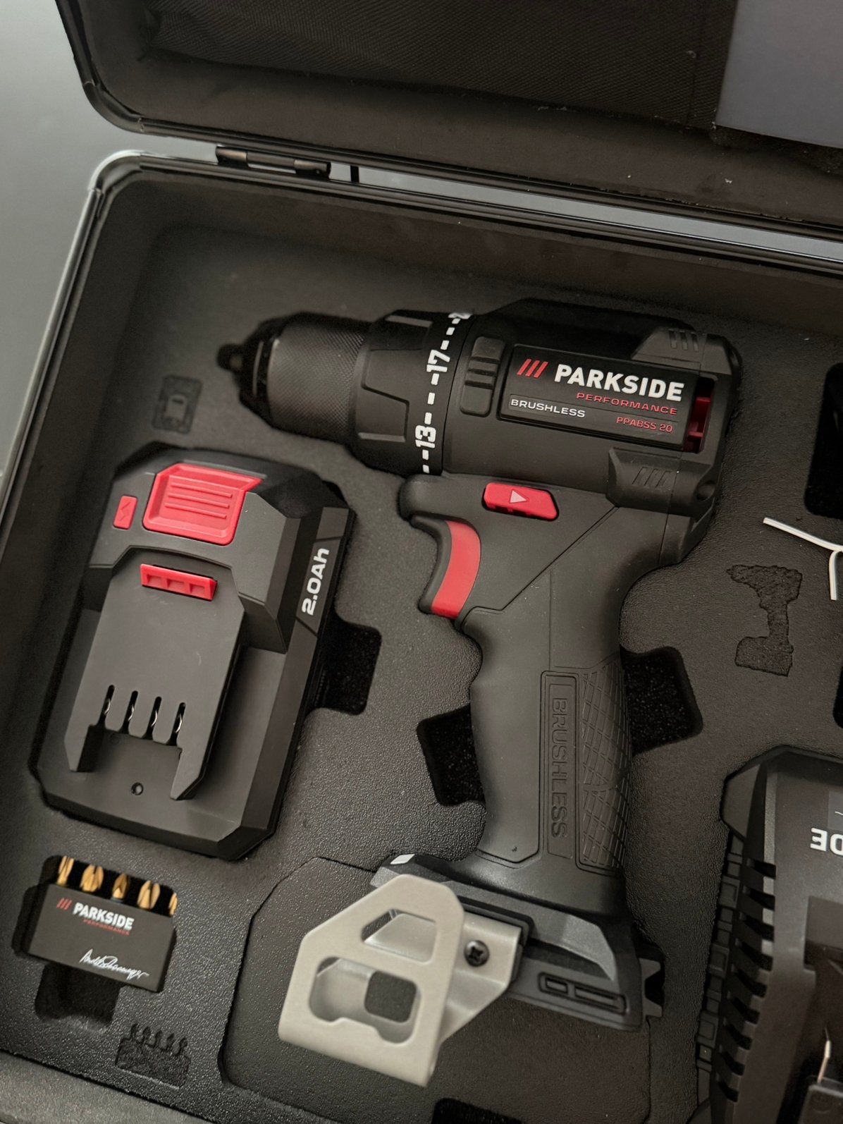 Schroeftol 20V – Limited Edition Arnold Schwarzenegger, Ophalen, Nieuw, Boor- en Schroefmachine, Klopboormechanisme