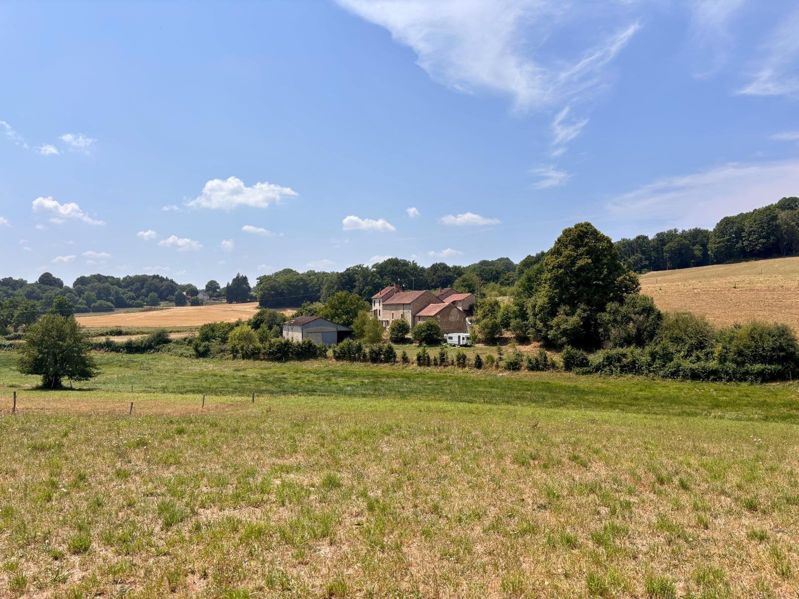 2 Woningen + bakkerij, Huizen en Kamers, 110 m², Frankrijk, Woonhuis, Creuse