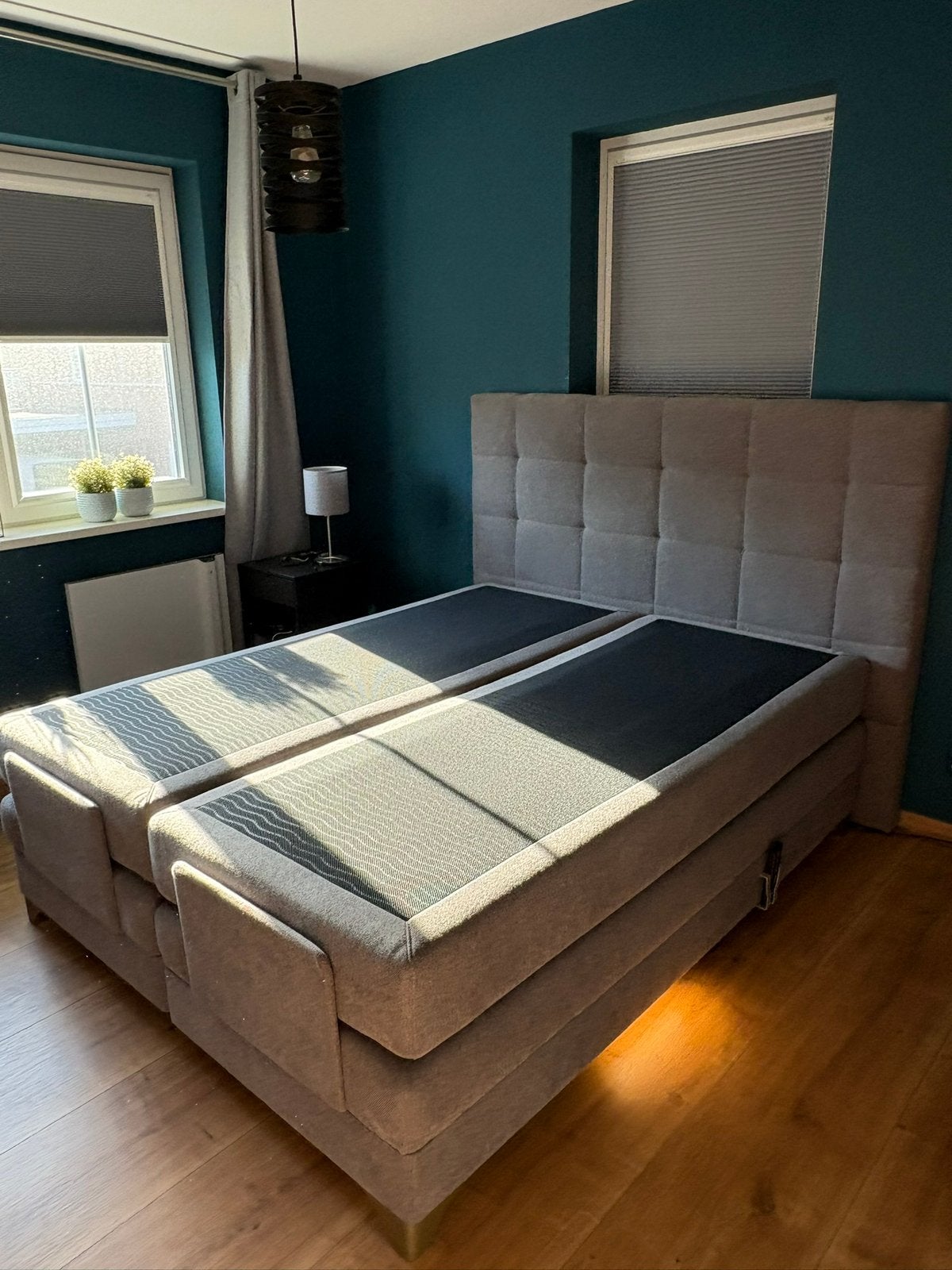 Karlsson elektrisch verstelbare boxspring, Ophalen, Zo goed als nieuw, Tweepersoons, 160 cm