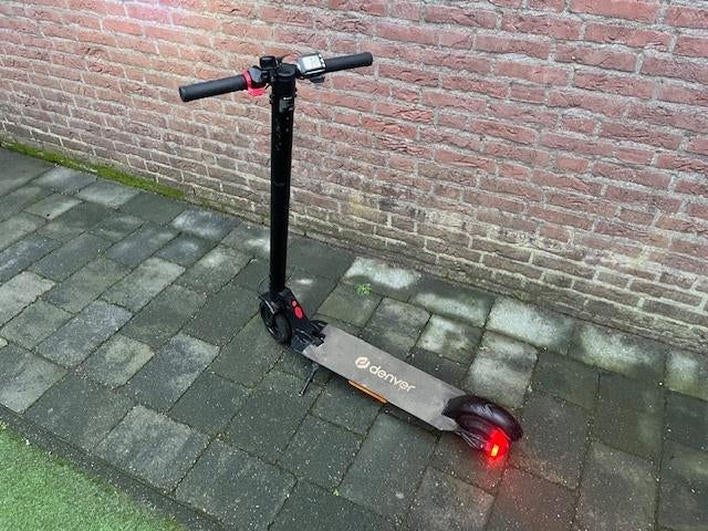 electrische step ff lezen, Ophalen, Gebruikt, Elektrische step (E-scooter)