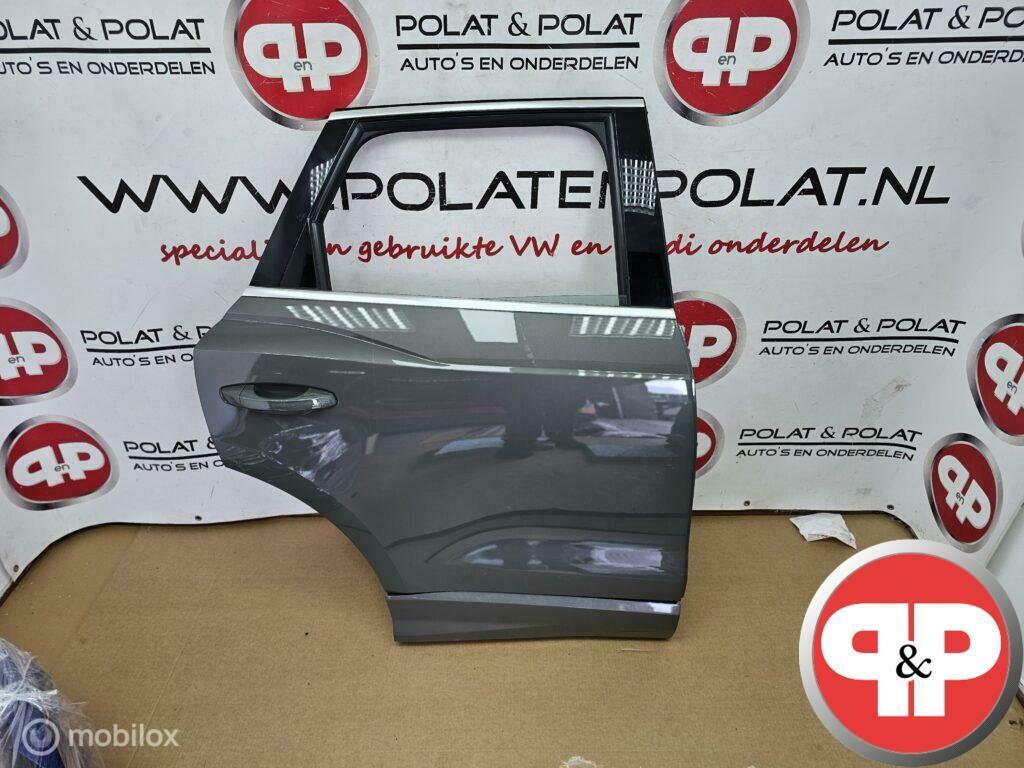 Audi Q3 F3 Portier Rechts achter LX7G