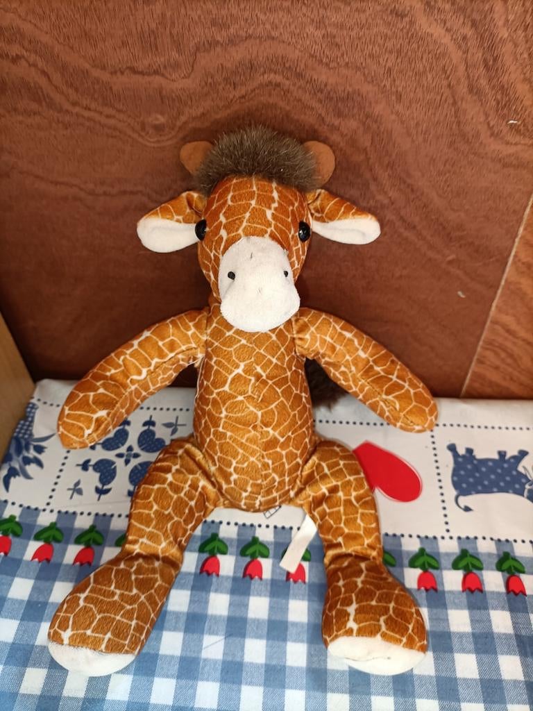 Giraffe knuffel van Jurjen de Vries 30 cm groot, Kinderen en Baby's, Speelgoed | Knuffels en Pluche, Ophalen of Verzenden, Zo goed als nieuw