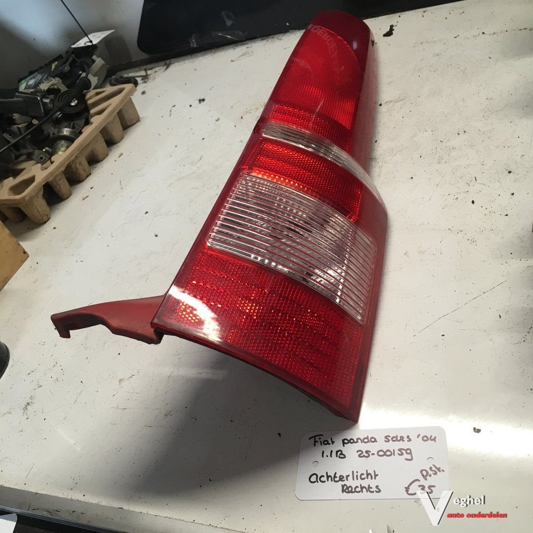 Fiat Panda 5drs 1.1 B 2004 2500159   Achterlicht Links of Re