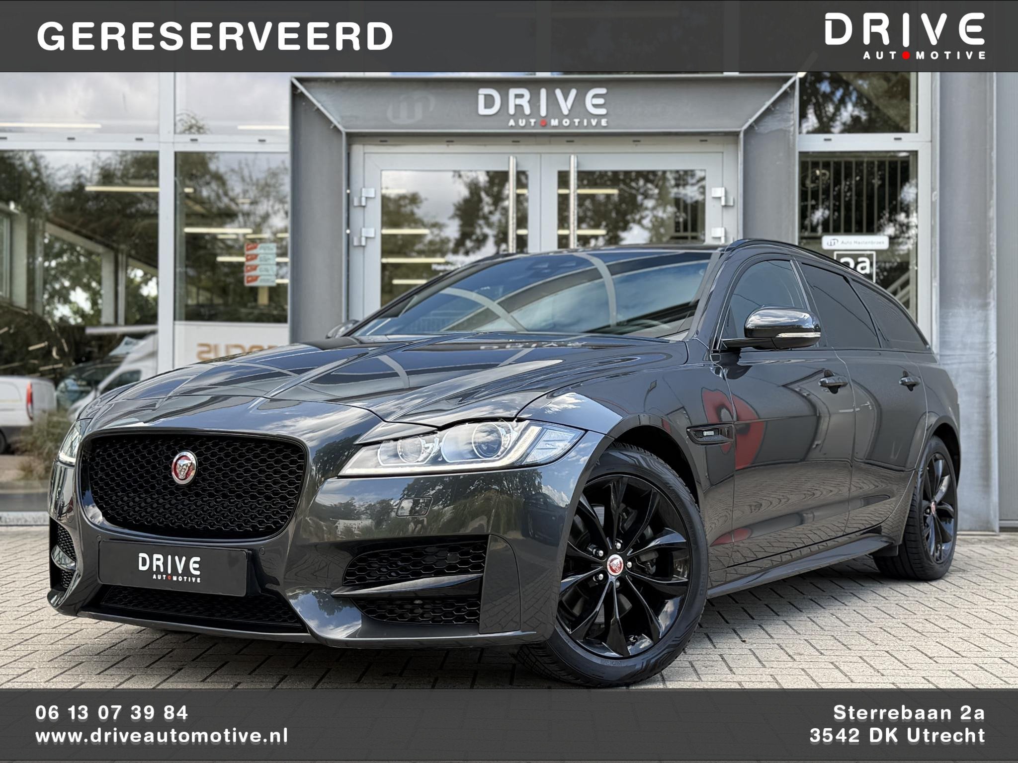 Jaguar XF Sportbrake 2.0t 250PK Chequered Flag |Pano|Leder, Achterwielaandrijving, Gebruikt, 4 cilinders, Zilver of Grijs