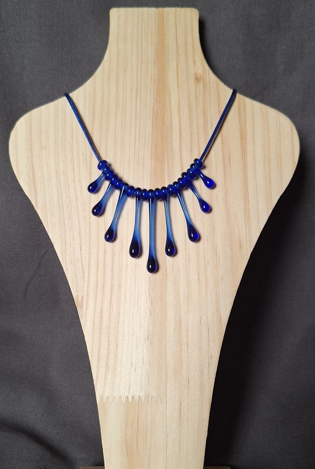 ketting met handgemaakte kralen van gerecycled glas, Verzenden, Nieuw, Blauw, Overige materialen