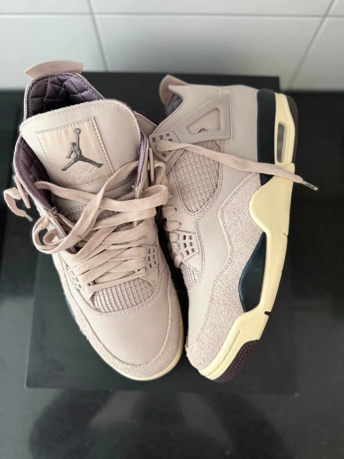 Air Jordan 4 Retro OG SP A Ma Maniére EU 43 / US 9.5, Ophalen of Verzenden, Zo goed als nieuw, Schoenen