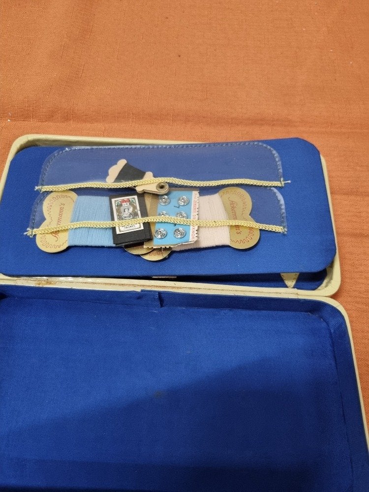 reisset vintage pedicure en forniture, Ophalen of Verzenden, 'T Olde Gre-j, Info@toldegrej.nl, Endepoelstraat 20f Didam