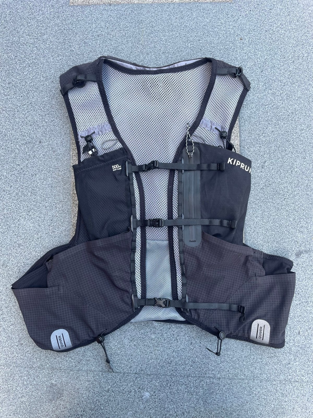 Kiprun hardloopvest 10L maat XL - Zo goed als nieuw, Sport en Fitness, Loopsport en Atletiek, Overige merken, Overige typen, Ophalen of Verzenden
