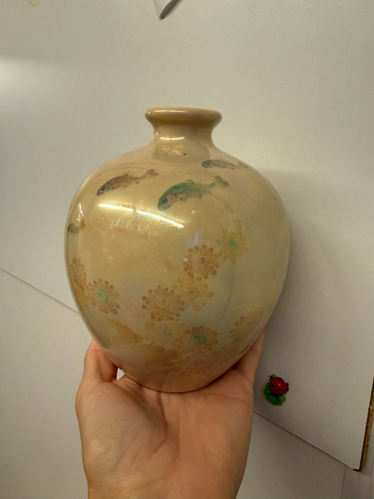 Vintage St. Lukas Utrecht vaas met vissen en bloemen, Ophalen of Verzenden