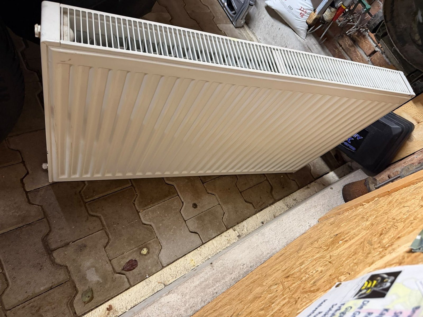 Witte radiator - Gebruikt maar in goede staat, Ophalen, 30 tot 80 cm, Gebruikt, Radiator