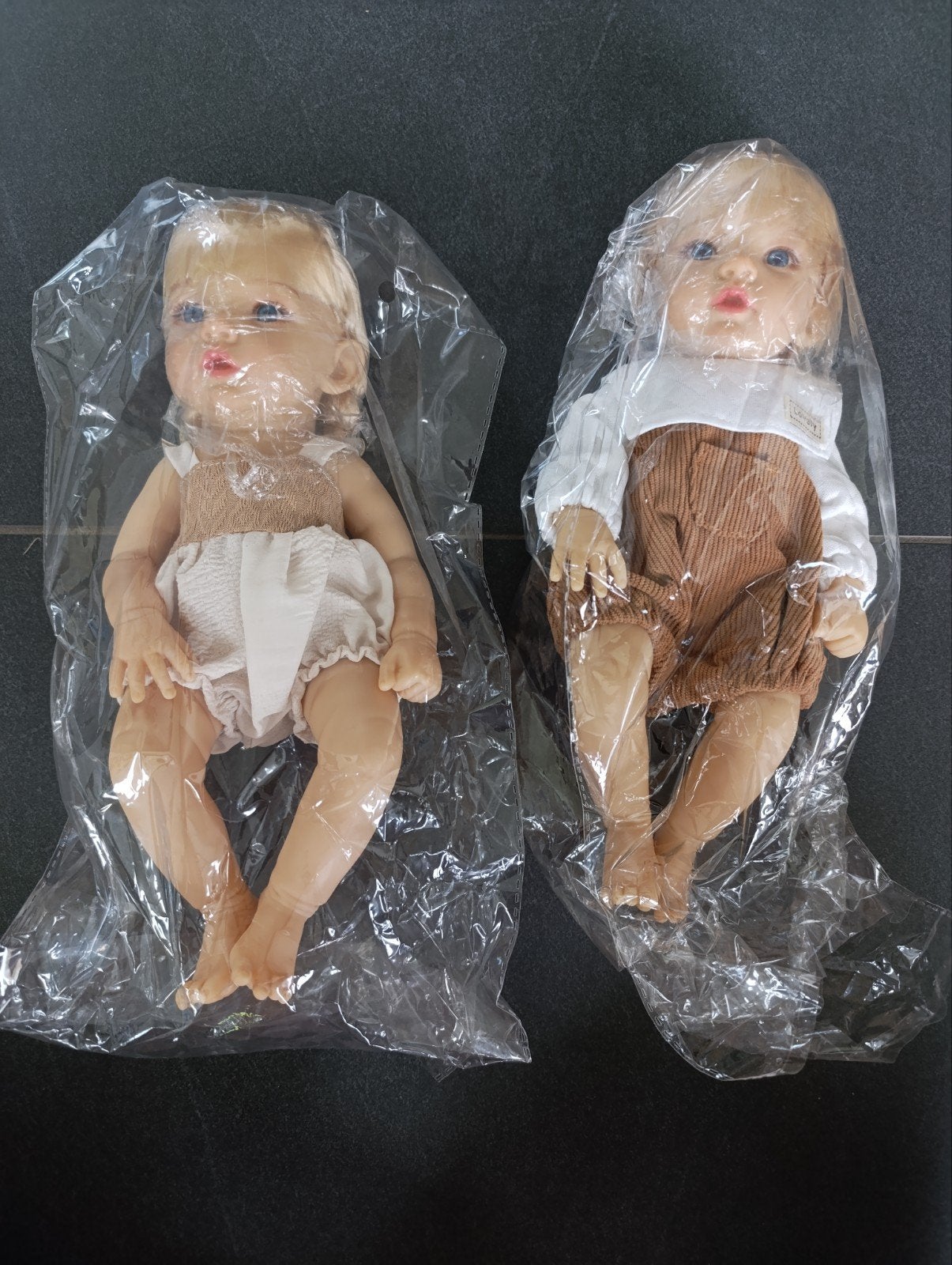 2 Nieuwe Reborn baby poppen: Jongen en Meisje - Met Plastic, Ophalen of Verzenden, Nieuw, Babypop
