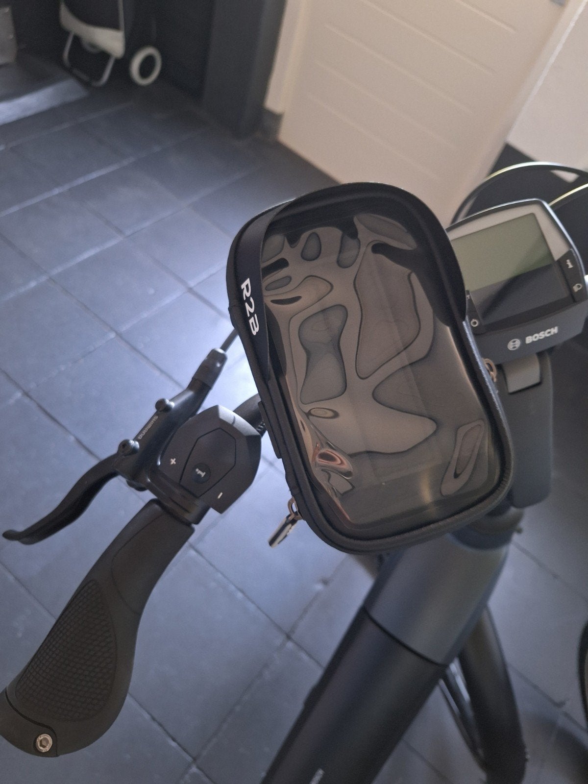 te koop telefoonhouder fiets, Ophalen, Zo goed als nieuw