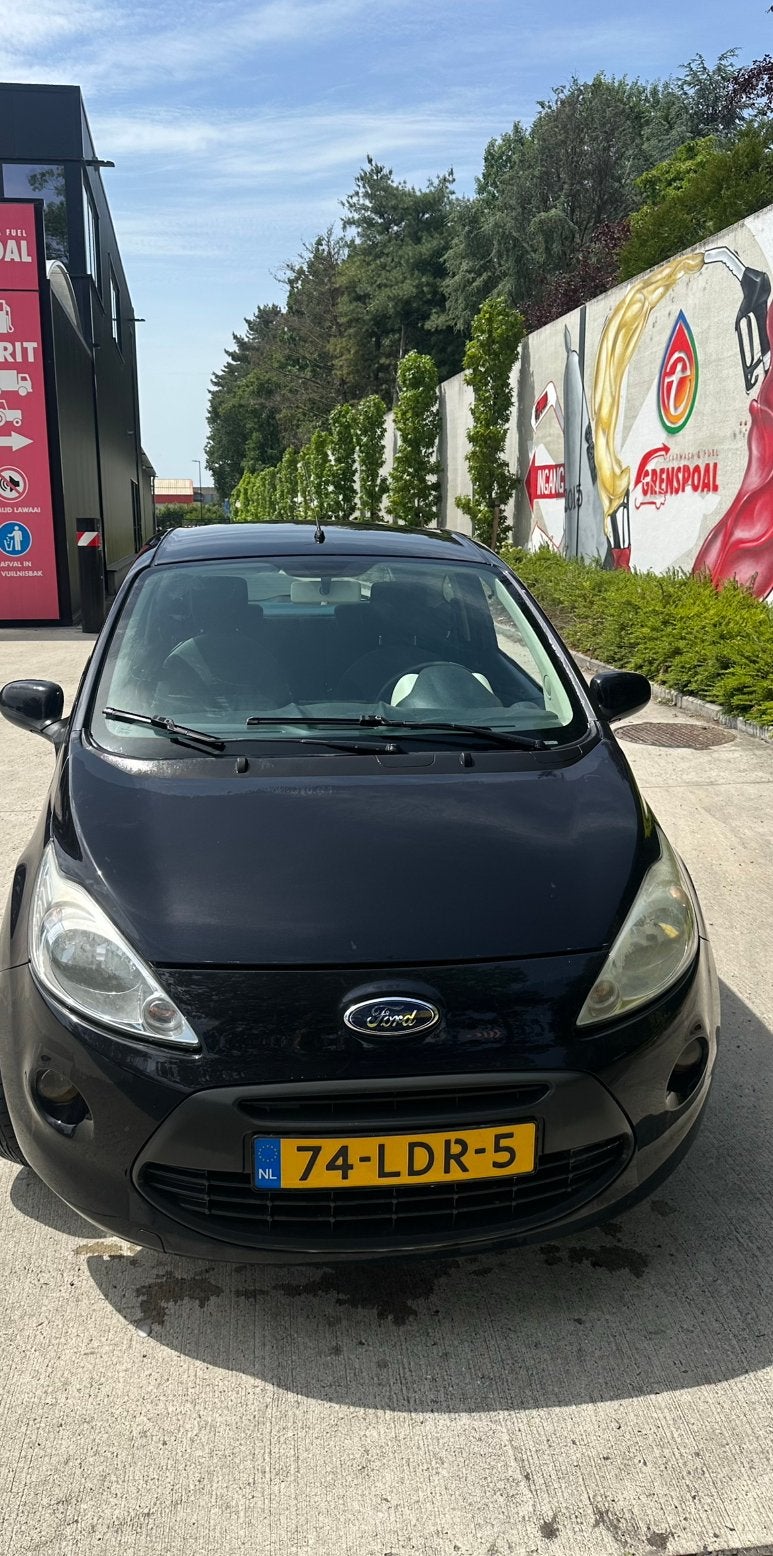 Ford Ka 1.2 2010 Zwart - carplay , nieuwe apk, Auto's, Voorwielaandrijving, 4 cilinders, 4 stoelen, Bluetooth