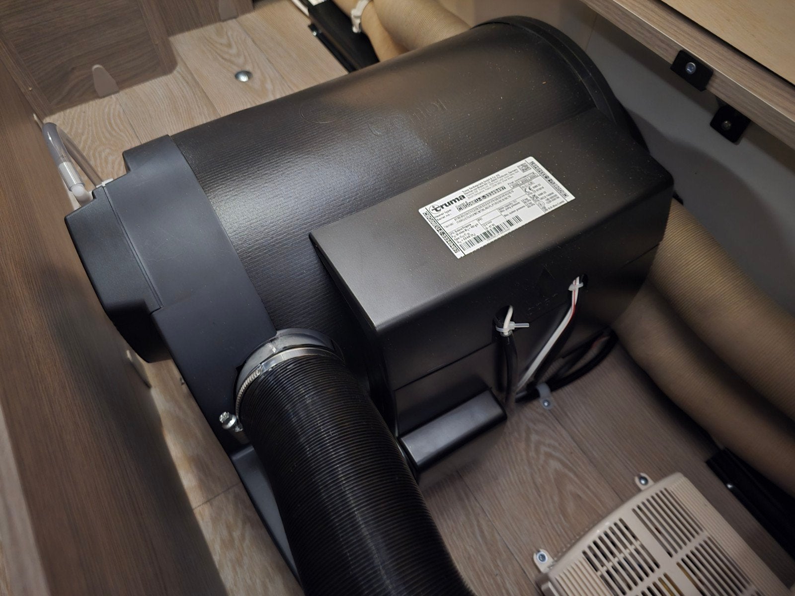 Truma Combi 6 Boiler/Verwarming voor Camper/Caravan, Ophalen, Zo goed als nieuw