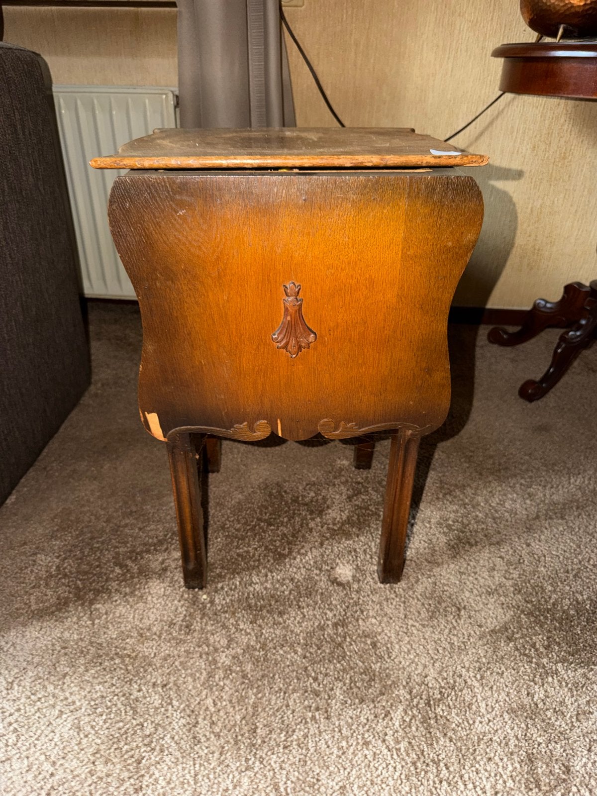 Antieke Naaitafel / Bijzettafel met Opbergruimte, Antiek en Kunst, Ophalen