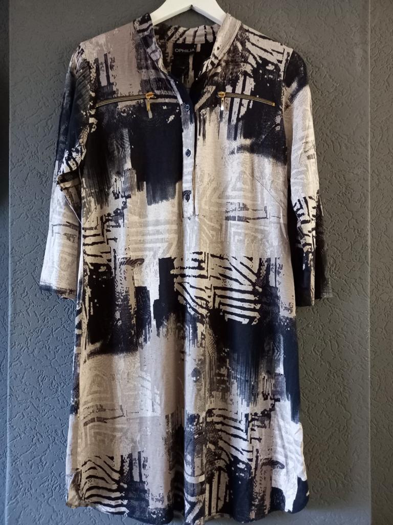 Ophilia jurk met polosluiting, zwart/beige, maat 42-44, Kleding | Dames, Ophalen of Verzenden