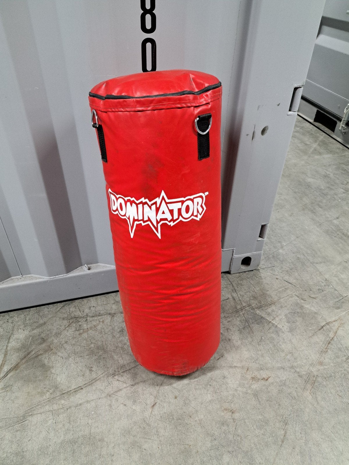 Dominator Bokszak Rood - Ideaal voor Thuis Training, Sport en Fitness, Ophalen of Verzenden, Gebruikt, Bokszak