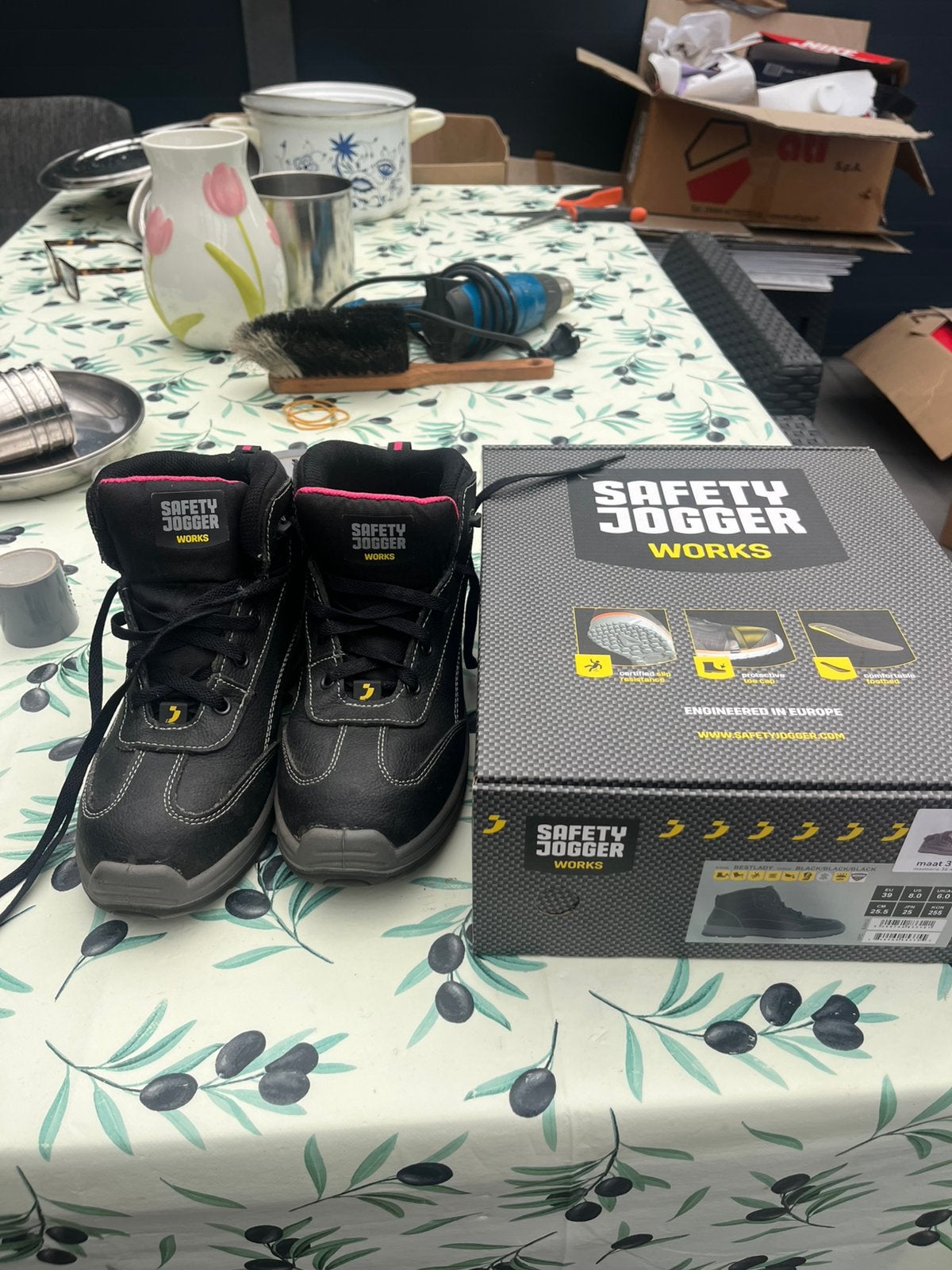 Werkschoenen Maat 39 Nieuw Safety Joggers, Ophalen of Verzenden, Zo goed als nieuw