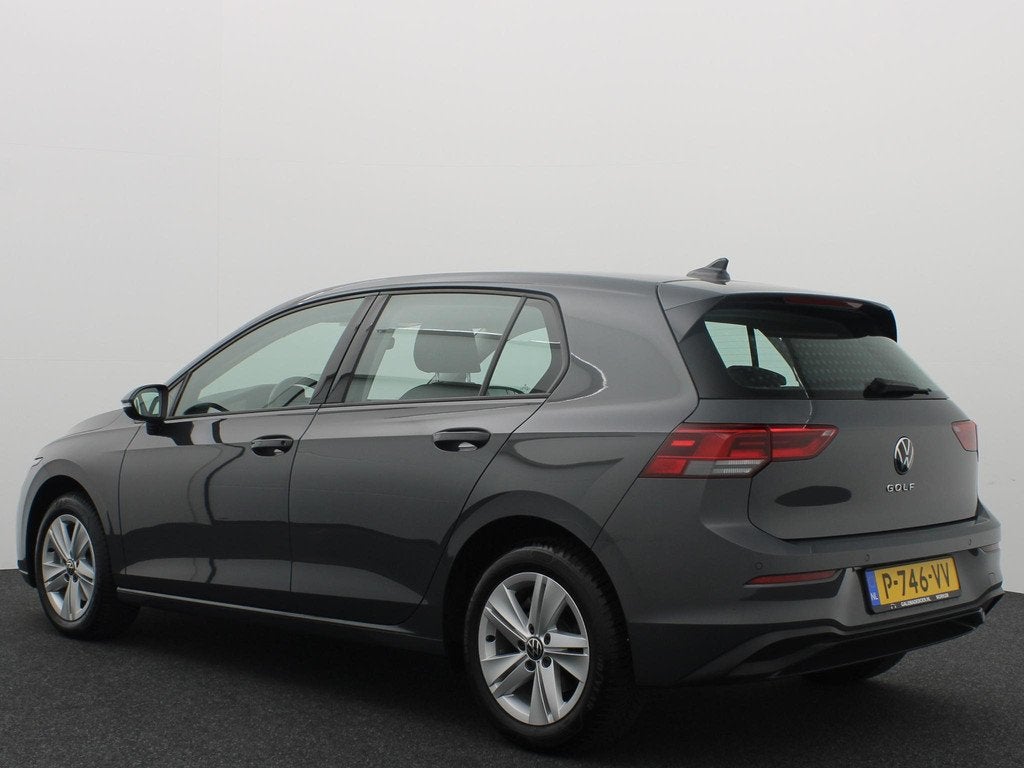 Volkswagen Golf 1.0 TSI Life FULL LED / SFEER VERLICHTING /, Voorwielaandrijving, Stof, Gebruikt, Origineel Nederlands
