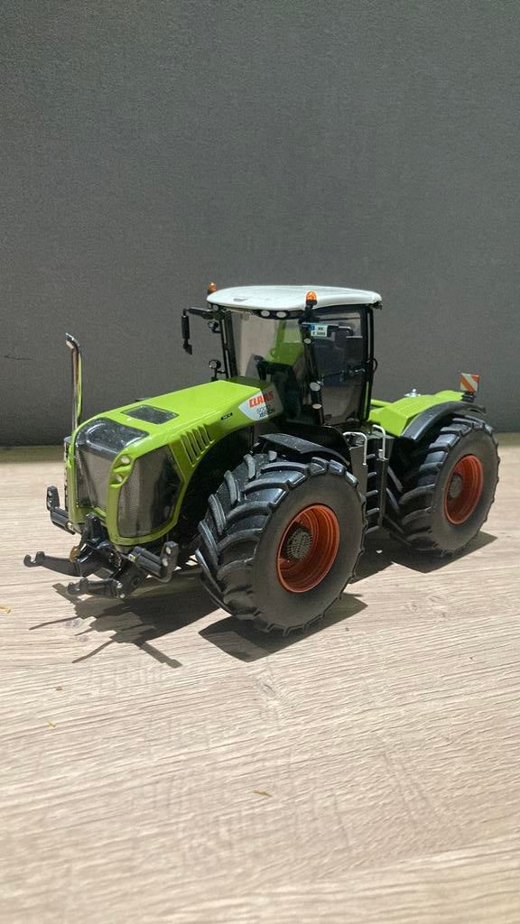 Claas xerion 5000, Ophalen of Verzenden, Zo goed als nieuw, Tractor of Landbouw, Universal Hobbies