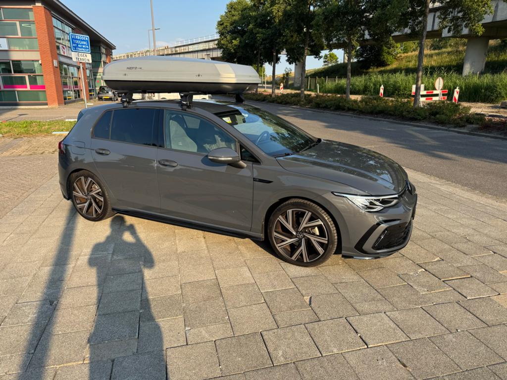 Te Huur Dakdragers & Hapro dakkoffer 420L Golf 8 / Ibiza 6J, Ophalen, Gebruikt