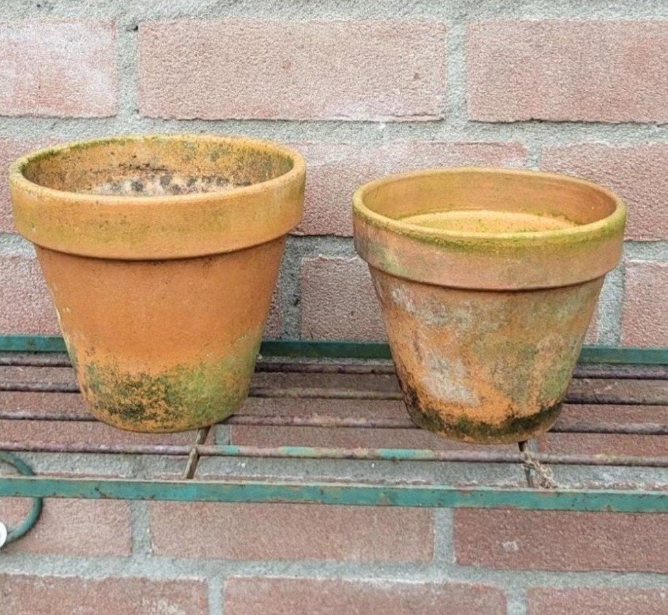 Bloempot terracotta 15 en 17 cm doorsnee, samen 5 euro, Ophalen, Rond, Balkon, Aardewerk
