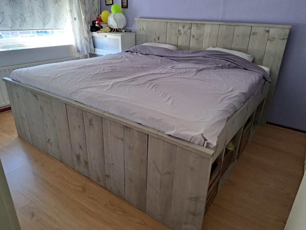 Steigerhouten tweepersoonsbed met opbergruimte, Huis en Inrichting, Slaapkamer | Bedden, Ophalen, Gebruikt, Rustiek, Steigerhout