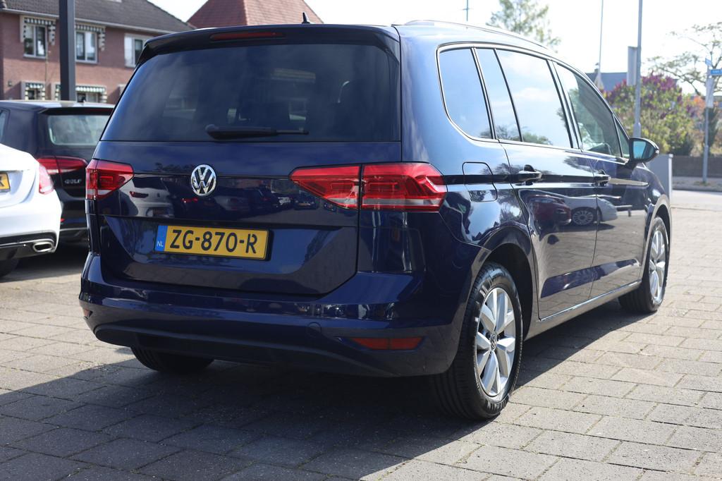 Volkswagen Touran 1.0 TSI COMFORTLINE | NAVI | CAMERA | CARP, 730 kg, Gebruikt, 4 cilinders, Blauw