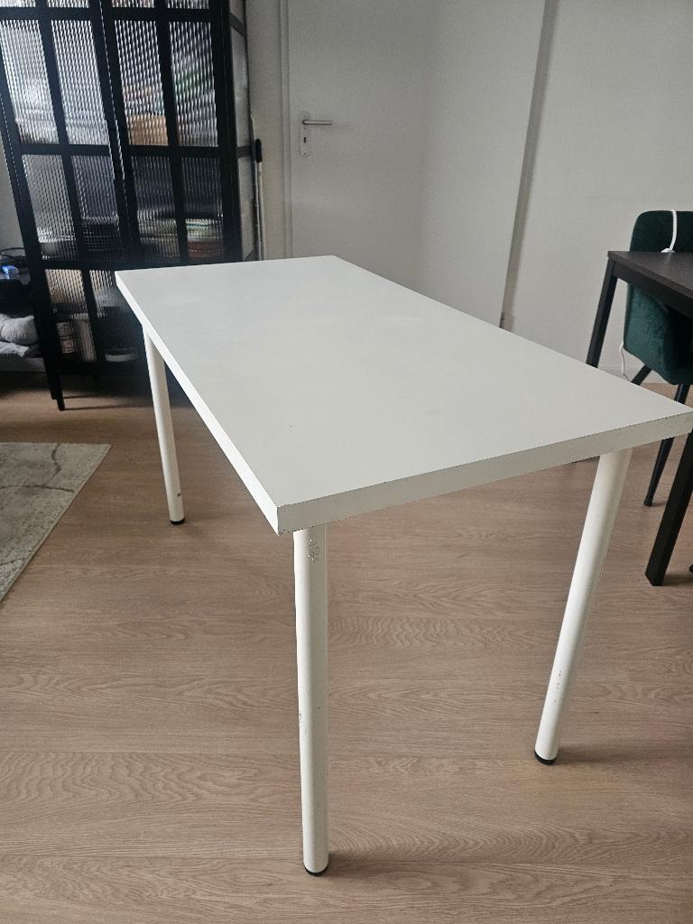IKEA LAGKAPTEN bureau + ADILS poten (4 stuks) - Wit, Ophalen, Gebruikt, 120 cm, IKEA