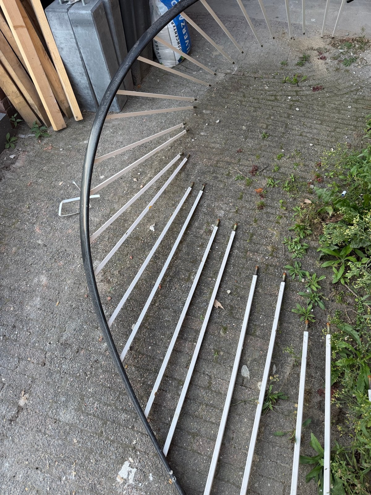 Spuiter gezocht voor trap leuning, Ophalen of Verzenden